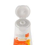 کرم ضد آفتاب بی رنگ تاپ شاپ با SPF50 مناسب انواع پوست حجم 50 میلی لیتر - Image 3