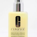 لوسیون مرطوب‌کننده و آبرسان دراماتیکالی دیفرنت کلینیک (Clinique Dramatically Different Moisturizing Lotion+)